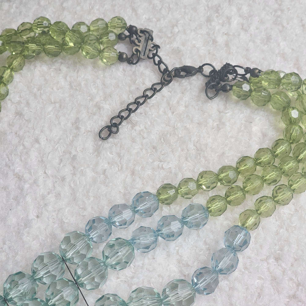 Multicolored Multistrand beaded necklace - Picture 5 of 6